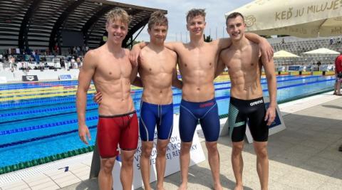 SR_rekord_4x200VS_2023.jpg
